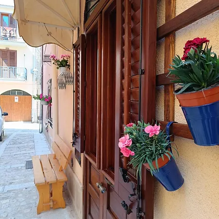 Holiday home La Casetta Di Nino Castellammare del Golfo